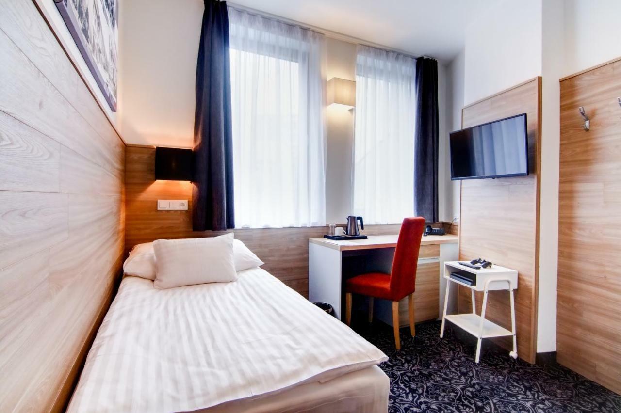 Hotel Koflik Strakonice Buitenkant foto